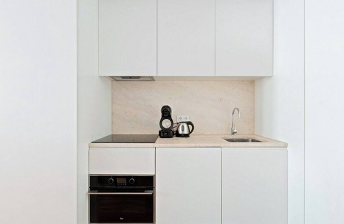 Chiado Apartment | Spacious 1 Bed Apartment near Baixa