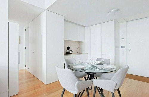 Chiado Apartment | Spacious 1 Bed Apartment near Baixa