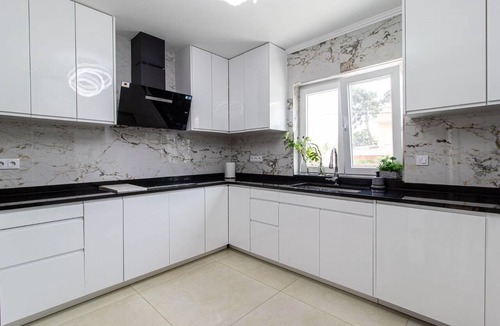 Quinta Do Conde House | Spacious 5-Bedroom Villa with Garden Near Lisbon ,Sesimbra& beautiful beaches