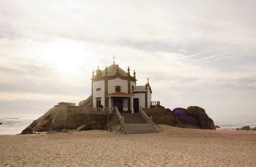 Aguda House | Spacious 5-bedroom house with garden in charming Arcozelo 1´ to the beach
