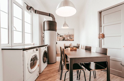 Sao Joao de Deus Apartment | Spacious 7-room apartment in Lisboa