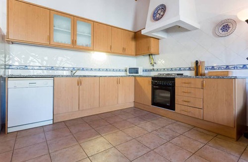 Burgau House | Spacious Algarvian Farmhouse with pool set in 5 acres of grounds. 7509/AL