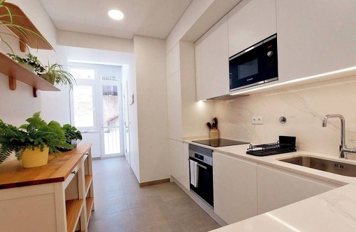 Sao Jorge de Arroios Apartment | Spacious apartment in Lisbon | 2 bedrooms with AC