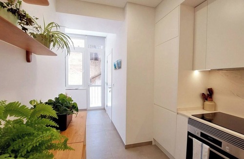 Sao Jorge de Arroios Apartment | Spacious apartment in Lisbon | 2 bedrooms with AC