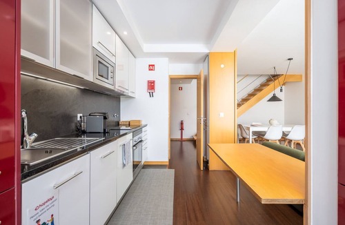 Paranhos Apartment | Spacious apartment with balcony Porto 2 bedrooms