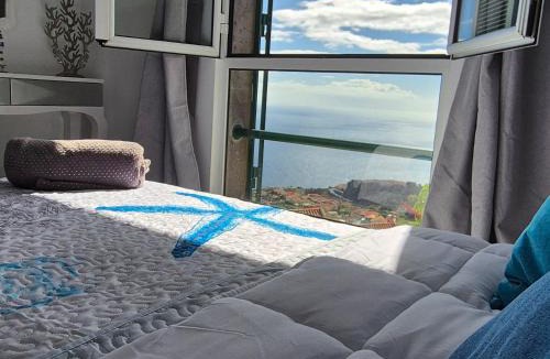 Canico Apartment | Spacious Bright Apartament with Ocean Views