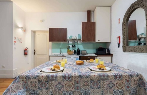 Lordelo do Ouro e Massarelos Apartment | Spacious Captivating Flat | Terrace by HostWise
