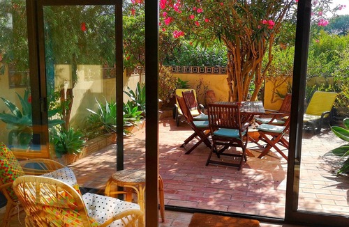 Salema House | spacious, close to beach, great seaview, garden, fireplace