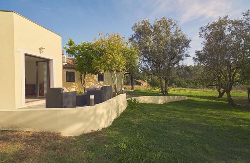 Bussaco House | Spacious Family Villa - Peaceful Rural Escape