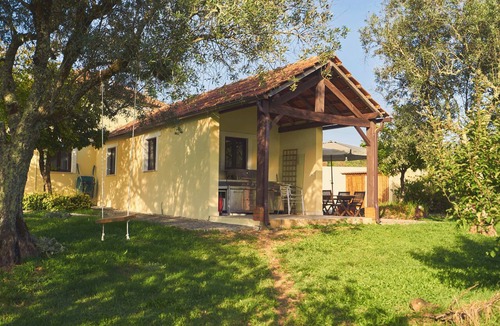 Bussaco House | Spacious Family Villa - Peaceful Rural Escape
