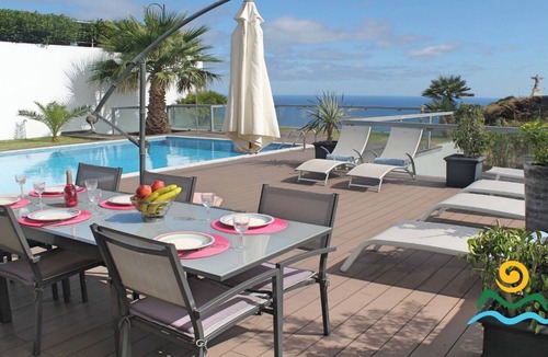 Canico Villa | Spacious Villa With Games Room, Sauna | Sol e Mar