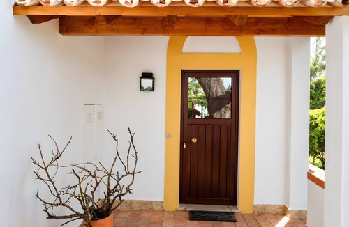 Conceicao e Cabanas de Tavira Villa | Spacious Villa with Private Garden and Shared Pool