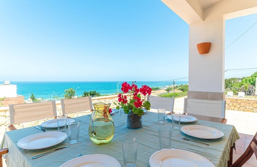 Colares Villa | Spectacular Sintra Villa | 4 Bedrooms.