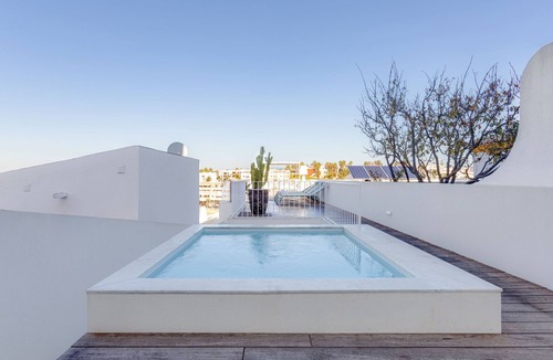 Ferragudo Villa | State of the art villa with exceptional views and pool in Ferragudo