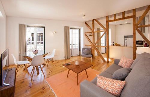 Misericordia Apartment | Stay in Santos Neighborhood, Lisbons Most Trendy Area