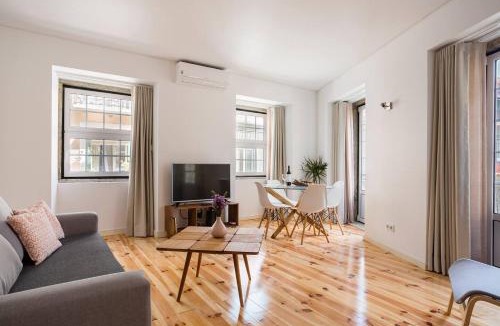Misericordia Apartment | Stay in Santos Neighborhood, Lisbons Most Trendy Area