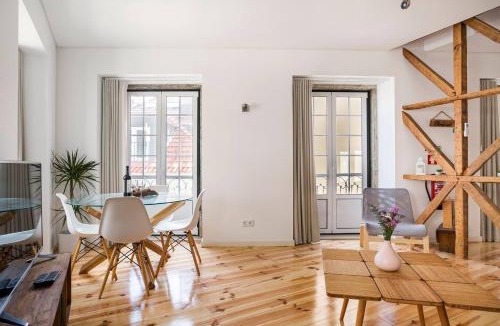 Misericordia Apartment | Stay in Santos Neighborhood, Lisbons Most Trendy Area