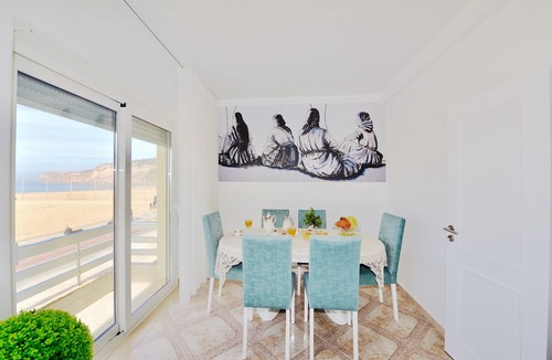 Nazare Apartment | Stone's Throw - Front line apartment in Nazaré