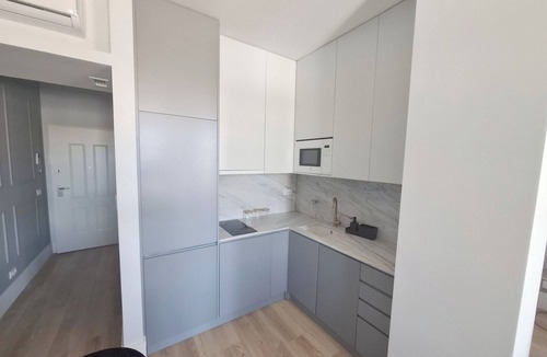 Santo Condestavel Apartment | Studio 104 Lisbon Patio Elevator A/C