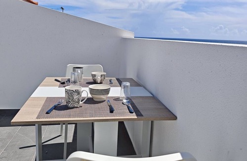 Canical Apartment | Studio 2 with Sea View in Caniçal, Madeira