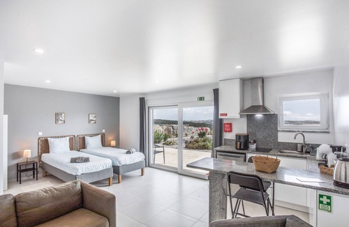 Lourinha Apartment | Studio Apartment 'Peace House Lourinhã T0' with Shared Pool, Shared Terrace and Wi-Fi
