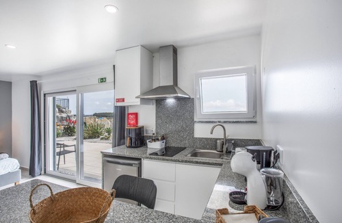 Lourinha Apartment | Studio Apartment 'Peace House Lourinhã T0' with Shared Pool, Shared Terrace and Wi-Fi
