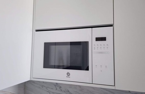 Santo Condestavel Apartment | Studio Lisbon Balcony Elevator AC Parking