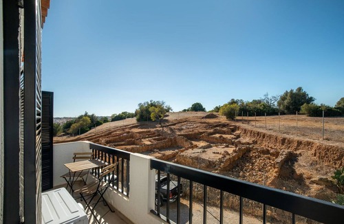 Telheiro Apartment | Studio-Standard-Private Bathroom-Balcony