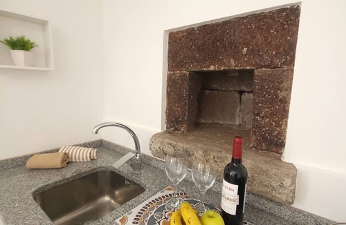 Paul do Mar Apartment | Studio Theo Vista Montanha