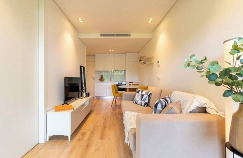 Campanha Apartment | Studio w/Balcony, Pool & Gym in Antas by HostWise