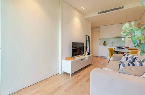 Campanha Apartment | Studio w/Balcony, Pool & Gym in Antas by HostWise