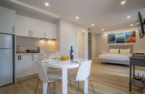Jardim do Mar Apartment | Studio with balcony