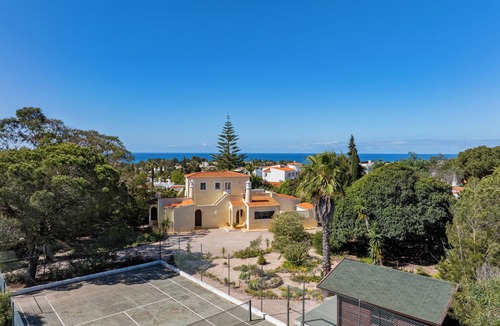 Carvoeiro Villa | Stunning 4 bedroom villa with heated pool tennis court and sea views