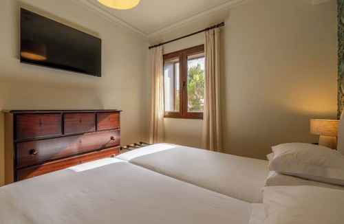 Santana Hotel | Stunning Villa Near Santana’s Attractions - 1.9 miles | Breakfast Included