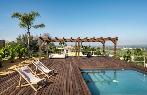 Falfeira Villa | Stunning Villa Ocean & Lagos Views Heated Pool