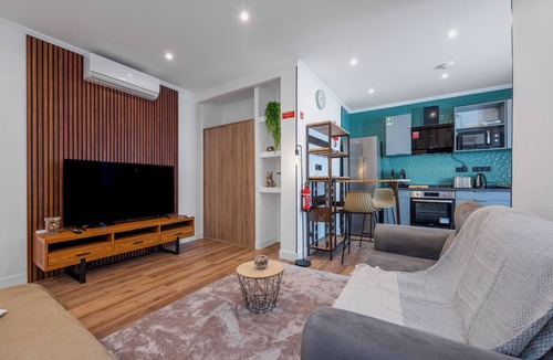 Imaculado Coracao de Maria Apartment | Stylish 1 Bed room Studio Flat
