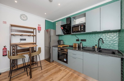 Imaculado Coracao de Maria Apartment | Stylish 1 Bed room Studio Flat
