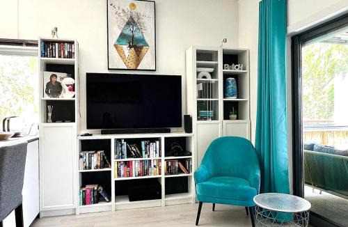 Telheiro Apartment | Stylish 1BR Marina Park - Pool & Loggia, centrally located