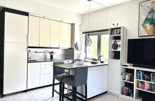 Telheiro Apartment | Stylish 1BR Marina Park - Pool & Loggia, centrally located