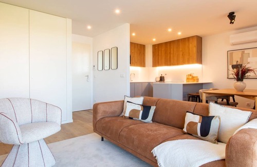 Leca da Palmeira Apartment | Stylish 2BR in Leça w/AC by LovelyStay