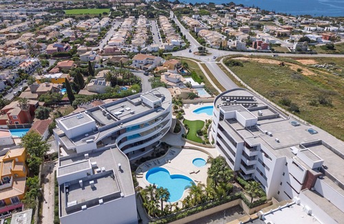Porto de Mos Apartment | Stylish apartment [128]