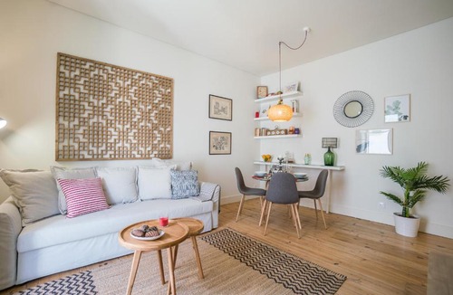 Lisbon Old Town Apartment | Stylish Apartment near Av. Liberdade