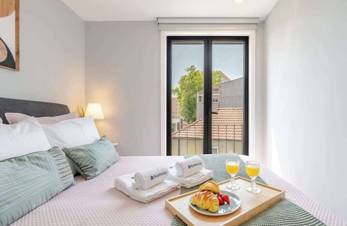 Lordelo do Ouro e Massarelos Apartment | Stylish & Bright Apartment by HostWise