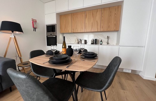 Faro City Centre House | Stylish House - Sun Terrace central location and 10 minutes walk to Beach Ferry