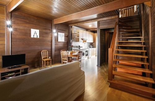 Casais do Rio Apartment | Stylish Rustic Villa - Surf & Golf
