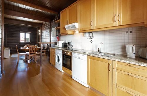 Casais do Rio Apartment | Stylish Rustic Villa - Surf & Golf
