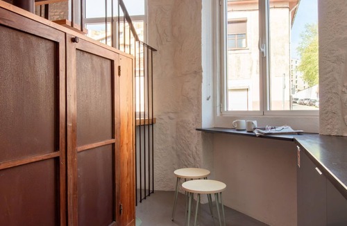 Paranhos House | Stylish Triplex Home by LovelyStay