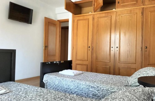 Charneca da Cotovia Apartment | Suite in a rustic house with swimming pool