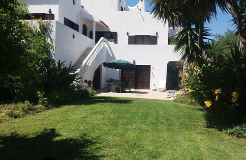 Funchal Apartment | Suite 'Private Suite for Two in Lagos' with Shared Pool, Wi-Fi and Air Conditioning