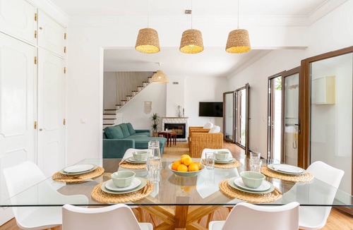 Charneca de Caparica e Sobreda Villa | Sunaya Villa · A haven of light in Aroeira